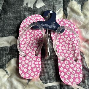 NWT GAP Kids Flower Flip Flop